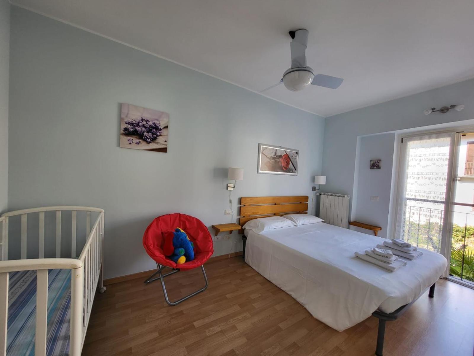 Red Apartment - Residenza Silvana فيربانيا المظهر الخارجي الصورة